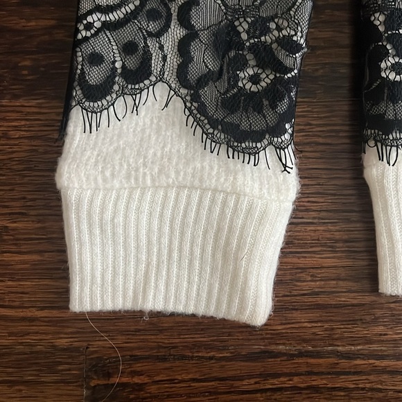 THML womens sweater with lace trim XS - Picture 4 of 5